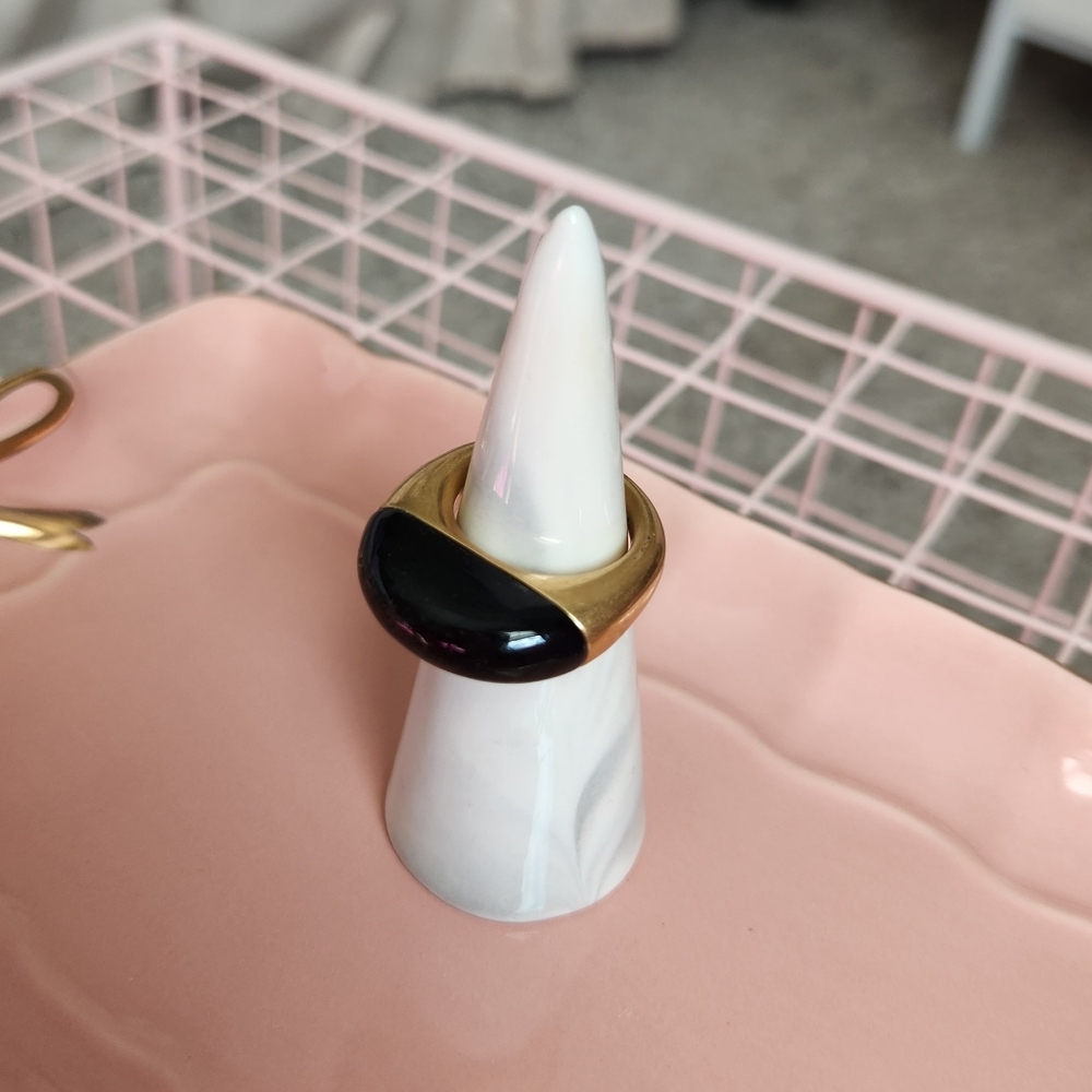 Retired Kendra Scott Kaia Cocktail Ring